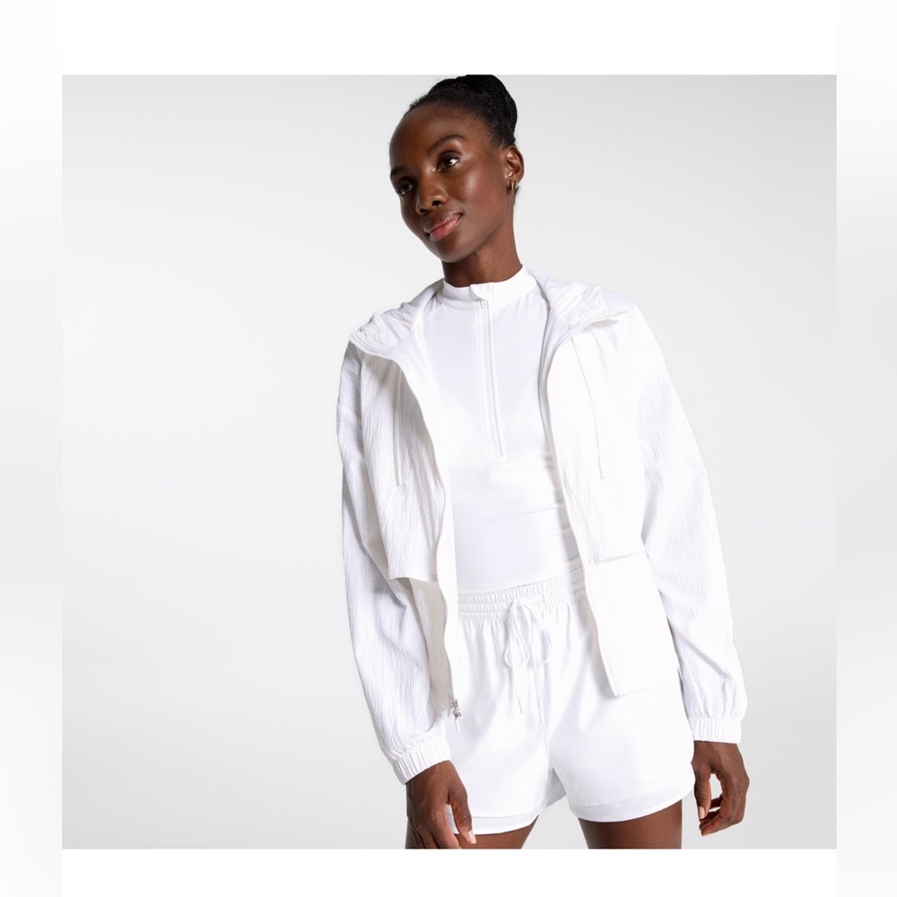 NWT CALIA performance run jacket by Carrie Underwood White Jacket Sz XL $118